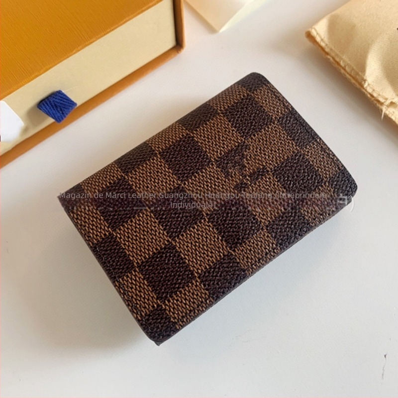 Portofel pentru monede din piele naturală pentru femei – model în carouri, căptușeală din piele de vacă