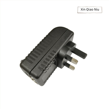 Adaptor PoE pentru rețea, standard UK — ieșiri 12V/15V/24V/48V, 1A și 0.5A, pentru supraveghere și dispozitive de rețea
