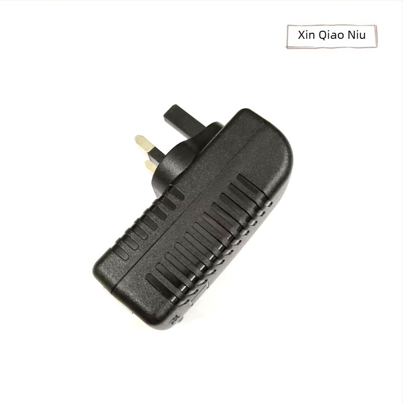 Adaptor PoE pentru rețea, standard UK — ieșiri 12V/15V/24V/48V, 1A și 0.5A, pentru supraveghere și dispozitive de rețea