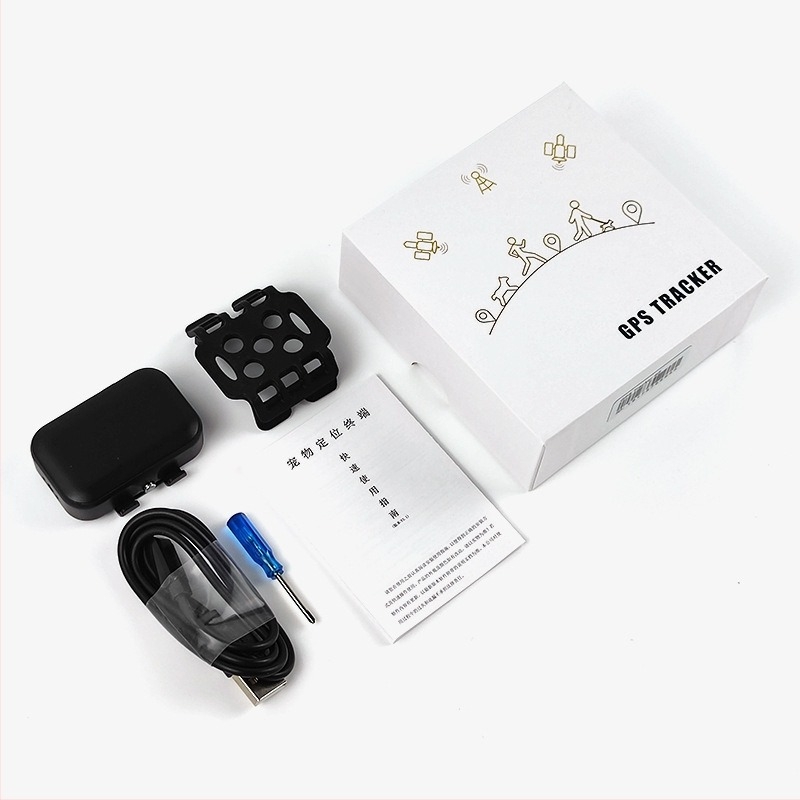 GPS tracker pentru animale de companie (pisici și câini), rezistent la apă IP67, precizie a poziționării 1–10 m, baterie Li-Po cu aproximativ 2 zile în standby, antenă încorporată, suport pentru hărți