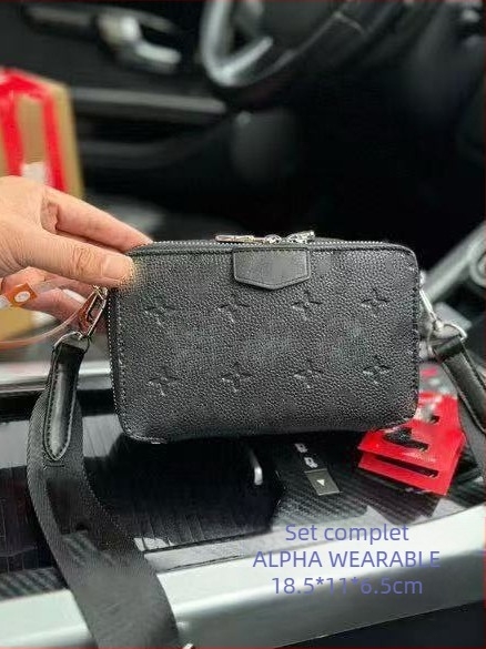 Geantă de umăr crossbody pentru bărbați - PVC, fără căptușeală, pentru laptop de 8 inch, model cu litere, în cutie