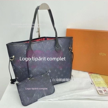 Geantă Tote din PU, căptușeală din pânză, formă orizontală pătrată, buzunare interioare: buzunar cu fermoar, buzunar pentru telefon, buzunar laminat cu fermoar