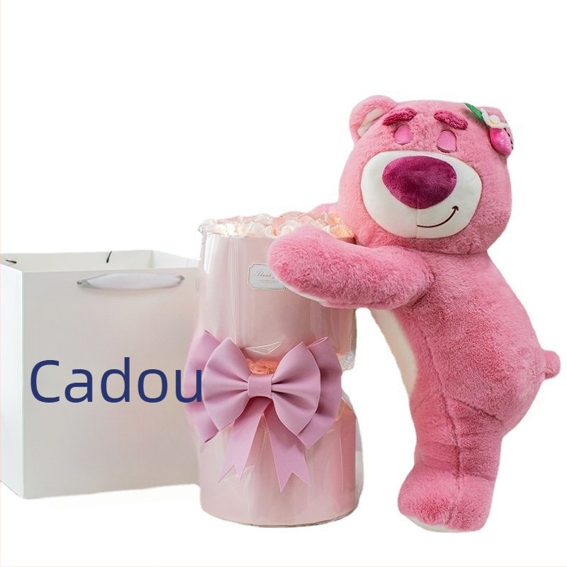 Buchet de flori din săpun cu ursuleț Strawberry Bear și varietate de trandafiri – buchet desen animat, gata de cadou pentru prietenă