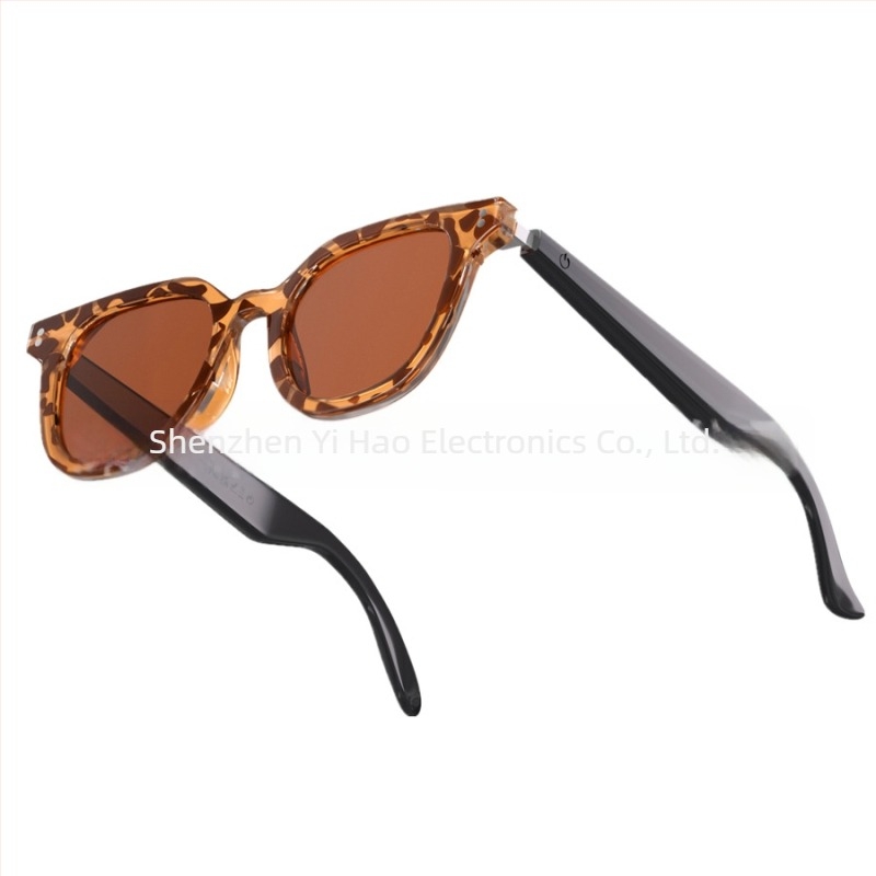 Ochelari Bluetooth inteligenți cu traducere AI și căști încorporate, ochelari de soare cu ramă leopard, sunet wireless (Bluetooth 5.0; rază 10 m; autonomie 4–8 ore; modul handsfree în mașină; rezistență la apă zilnică)
