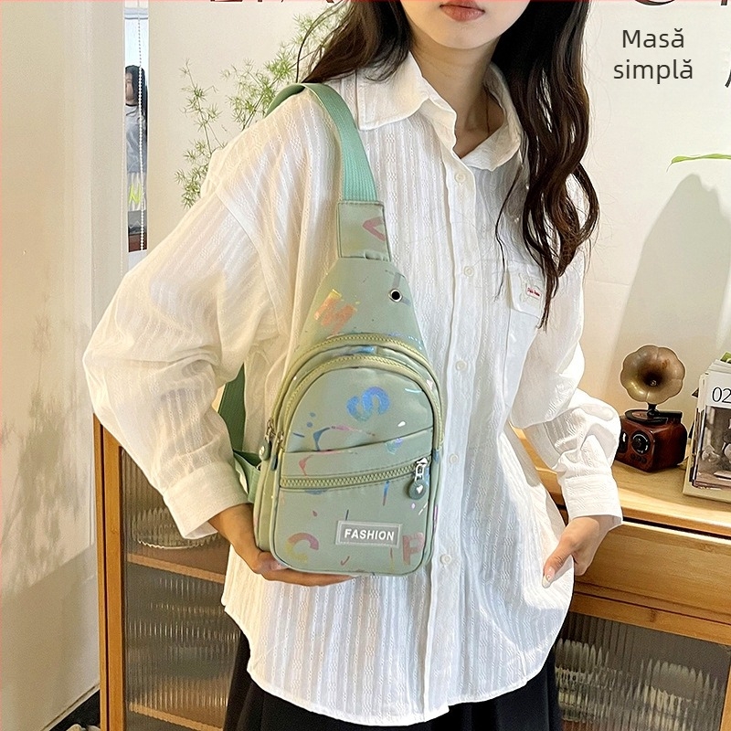 Geantă crossbody, ușoară, stil urban, material Oxford, buzunar intern cu fermoar, căptușeală din poliester, fermoar de închidere, primăvara 2025
