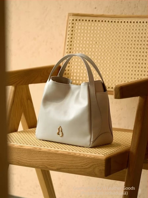 Bampo Geantă tip găleată din piele naturală, unisex, curea simplă, închidere magnetică, buzunar interior cu fermoar laminat și căptușeală poliester