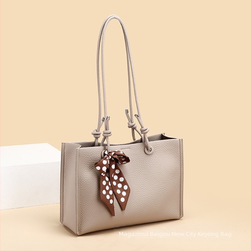 Geantă Tote din PU, formă orizontală pătrată, închidere magnetică, căptușeală poliester, buzunare interioare: fermoar, telefon, ID, cameră