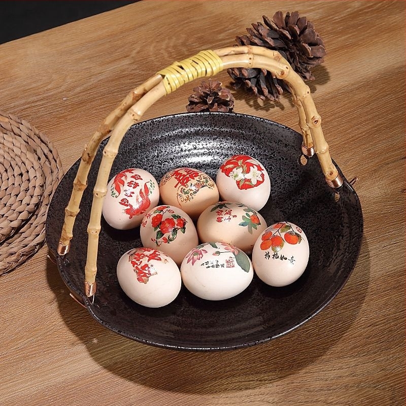 Farfurie de servire din porțelan, rotundă, glazură cu fisuri de gheață, stil modern minimalist, potrivită pentru promovări publicitare