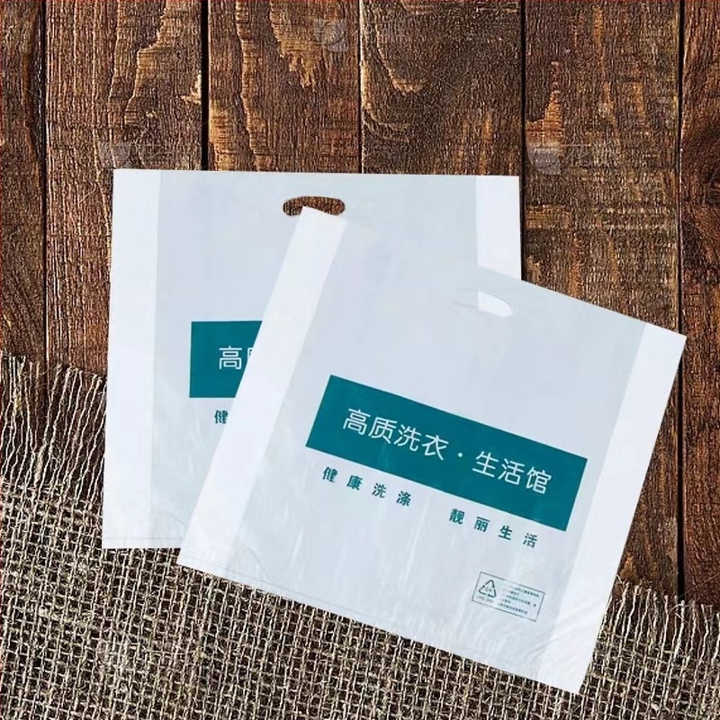 Sac plastic pentru curățare uscată, grosime dublă 6, pentru ambalare generală, producție zilnică 70 000