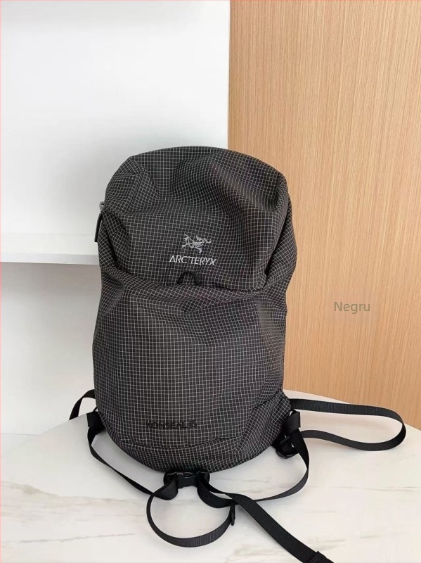 Rucsac unisex din nylon pentru outdoor, capacitate 15L, buzunar pentru laptop de 10 inch, ușor și multifuncțional