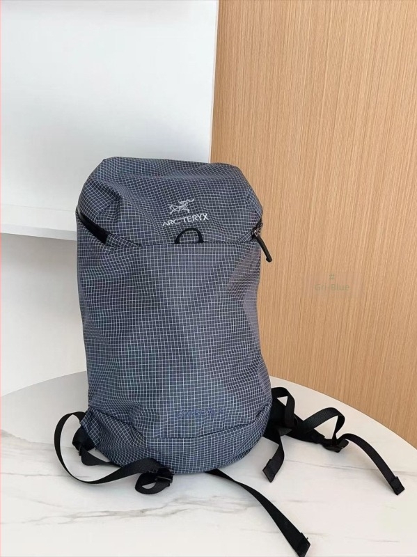 Rucsac unisex din nylon pentru outdoor, capacitate 15L, buzunar pentru laptop de 10 inch, ușor și multifuncțional