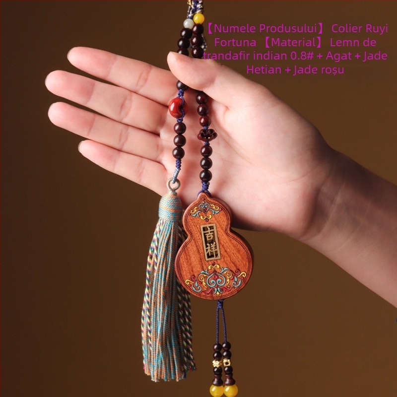 Pandantiv auto din lemn de santal, placat cu aur, stil nou chinezesc, accesorii interioare; model: animale drăguțe (ursuleț, purcel); lansare primăvara 2025