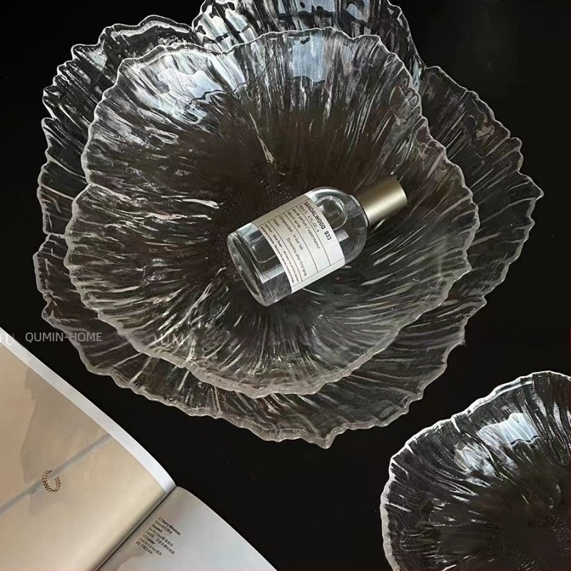 Farfurie pentru fructe în formă de floare, din sticlă, stil minimalist modern, lansat în 2023.