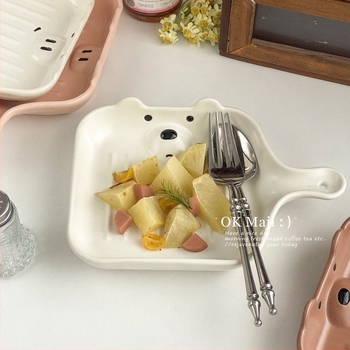 Farfurie de mic dejun din ceramică, formă neregulată, suprafață glazurată, compatibilă cu cuptorul cu microunde, stil proaspăt și drăguț.