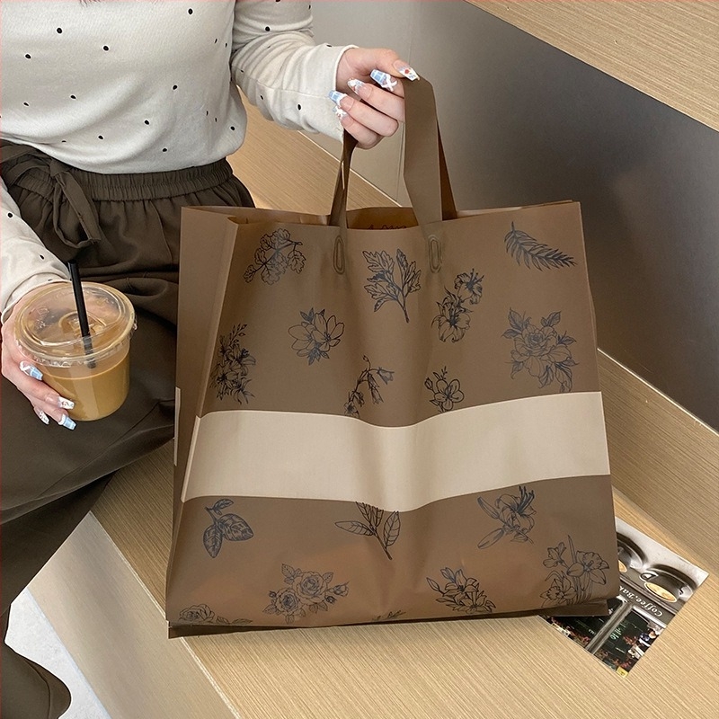 Mu Ming geantă plastică pentru haine cu imprimare a logo-ului | ambalare haine, mâner 50 cm, etichetă privată licențiată disponibilă