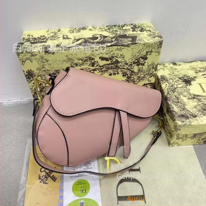 Geantă de umăr casual pentru femei, stil urban Saddle Bag, material PU, închidere cu capac, buzunar interior cu fermoar (Simplitate urbană; PU; Saddle Bag; Închidere cu capac; Buzunar interior cu fermoar)