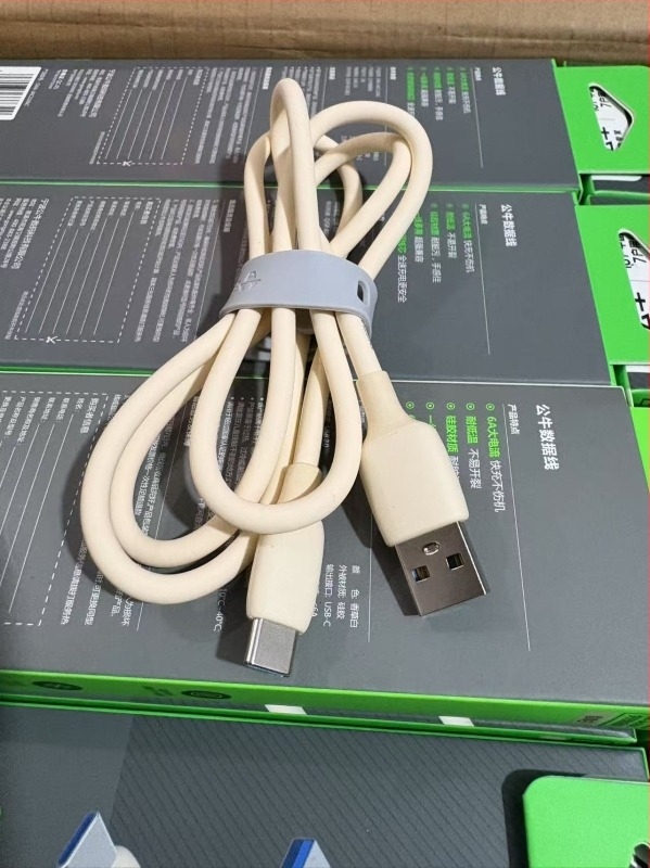 Bull cablu de date USB-C din silicon, încărcare rapidă 120W, cu un singur conector