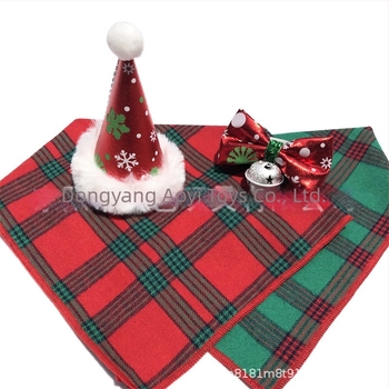 Set de accesorii de Crăciun pentru animale – pălărie de Crăciun pentru pisici și câini, eșarfă triunghiulară, papion, bavă de saliva (Pattern: Plaid; Material: Polyester; Împletire: Twill; Prelucrare: Jacquard; Sezon: Winter)