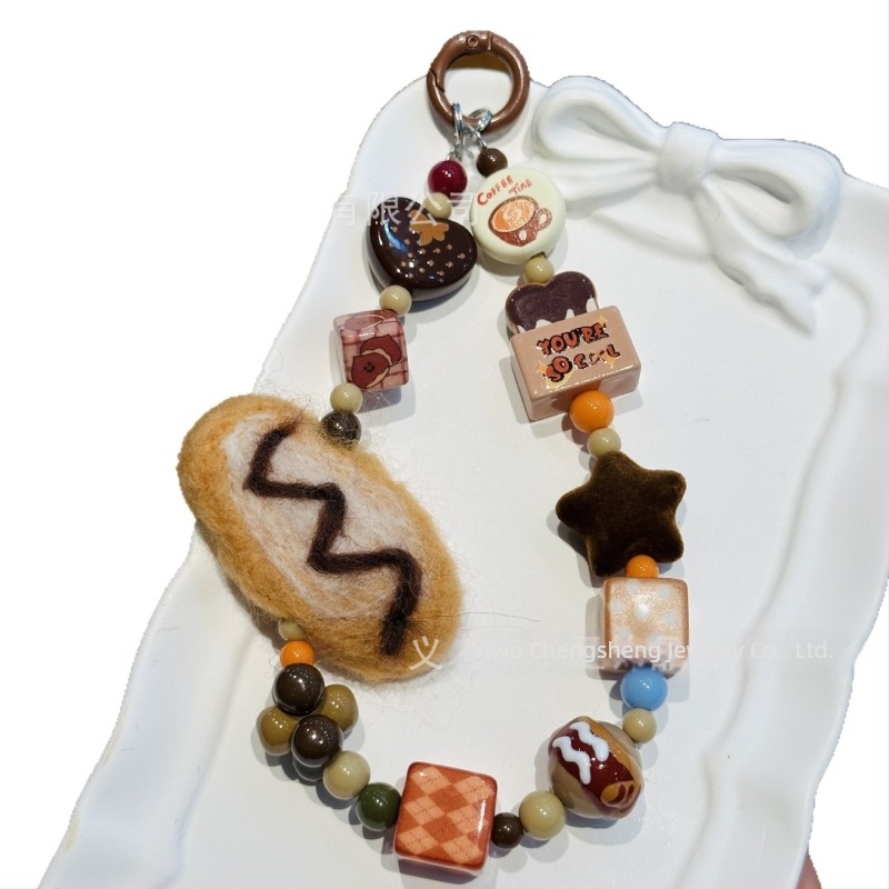 Lanț de telefon din pluș, realizat manual Bear the Saint — motiv animal (ursuleț mic și alte animale) pentru primăvara 2025, accesorii fashion pentru telefon