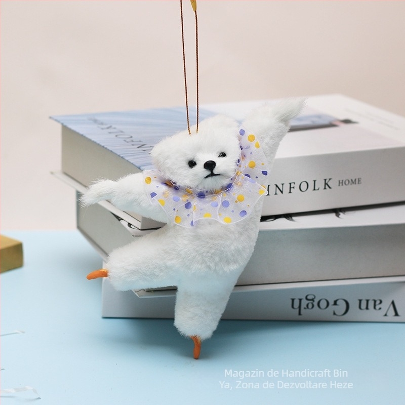 Ornament auto agățat - ursuleț balet din pluș, stil desen animat, decor interior personalizabil