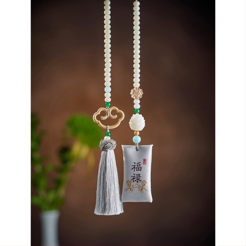 Ornament din lemn pentru interiorul mașinii, cu motif lotus și norii binecuvântării, stil desen animat, lansare iarna 2024