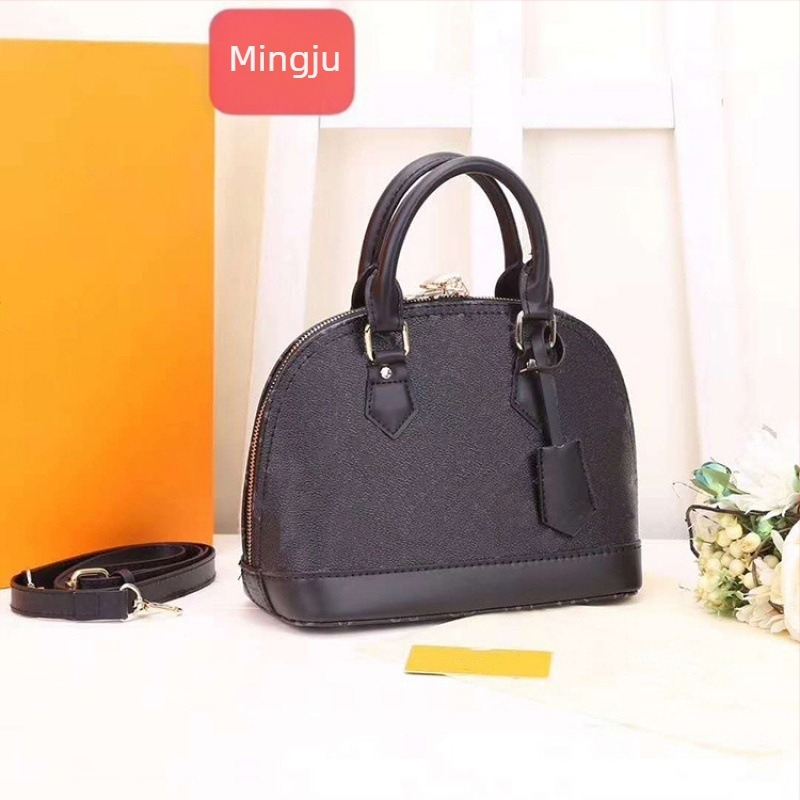 Geantă Shell din PU, închidere cu fermoar, căptușeală poliester, strat intermediar, curea de umăr unică