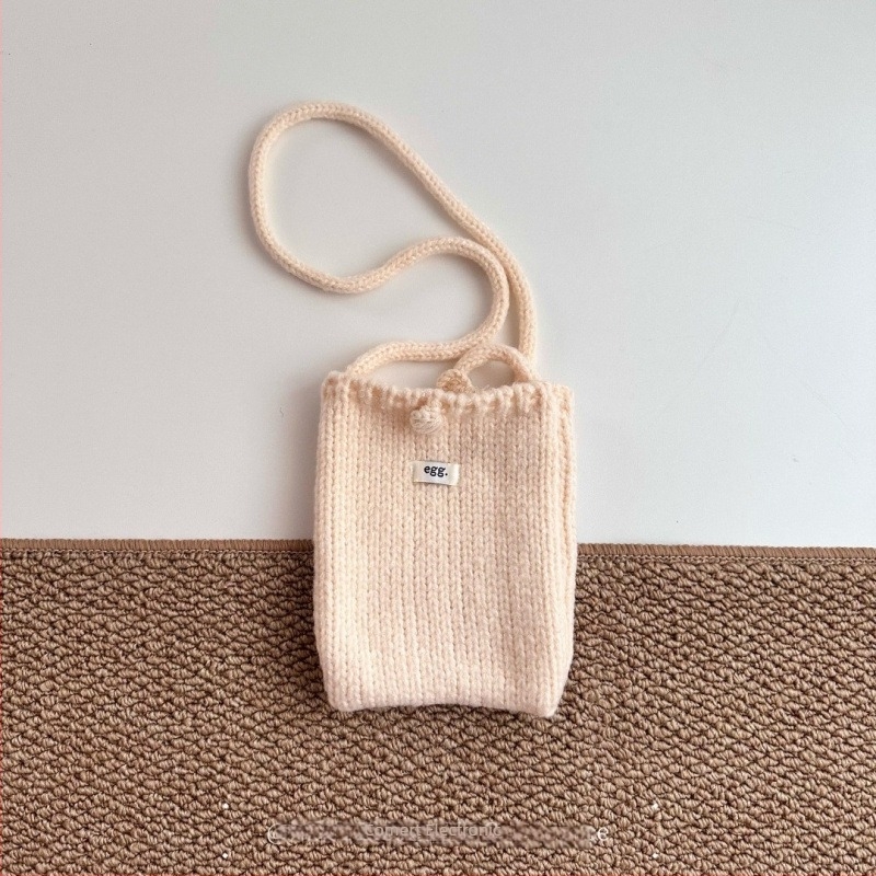 Geantă pentru telefon din lână, tricotată, formă pătrată verticală, închidere cu șnur, buzunar pentru telefon, toamnă 2024