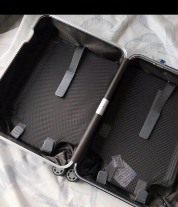 Accesoriu pentru compartimentul interior al bagajului, compatibil Rimowa — material ABS, iarnă 2024