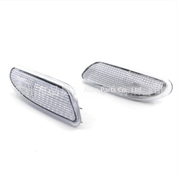 Lampi LED laterale de bară pentru Mercedes-Benz C-Class W203 (2001-2007) — CZPINCHEN; Material PC+LED; Modele 2038200721, 2038200821; Numere de piese 2038200721, 2038200821; Modele aplicabile Mercedes-Benz C-Class W203 2001-2007