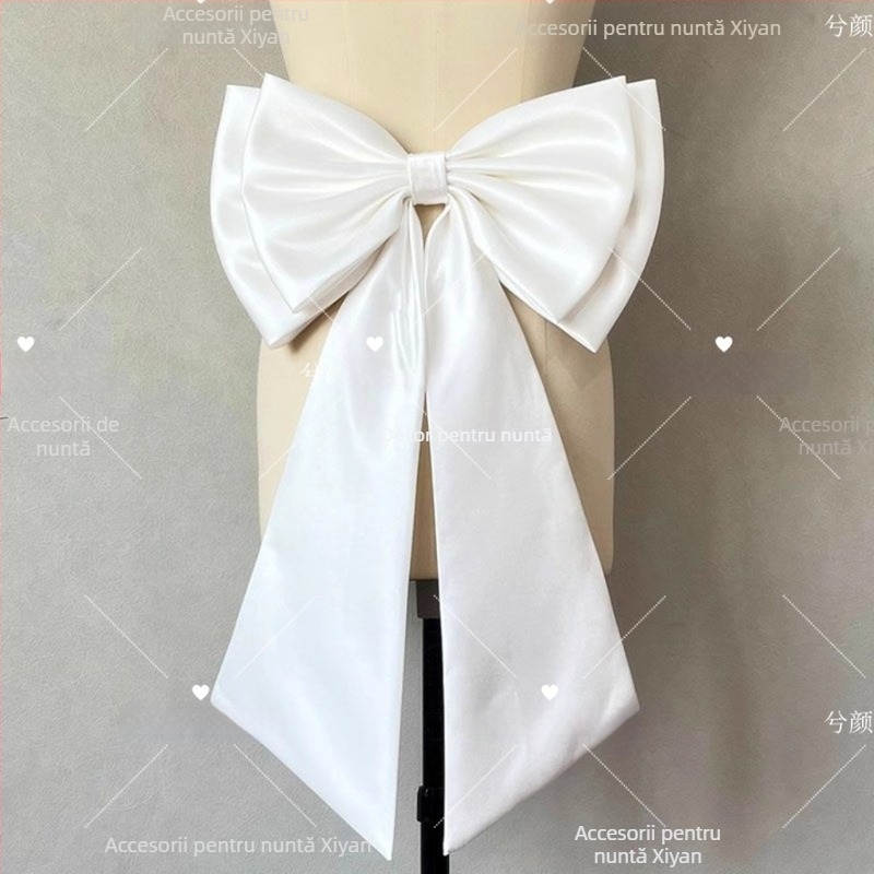 Funda satinată de nuntă – War Horse, Codul produsului 001, pentru adulți, Lansare vară 2025