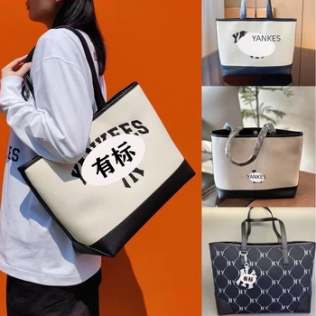 Geantă tote brodată NY, cu curea crossbody, material bumbac-lână, formă orizontal pătrată, închidere magnetică