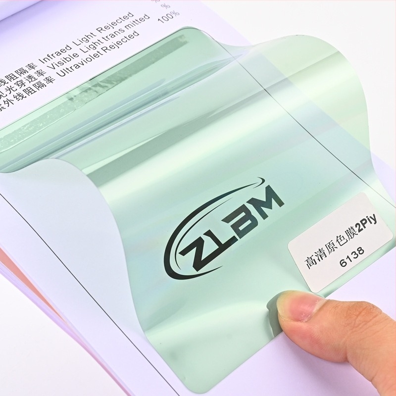 Film pentru geamuri auto, PET film izolant termic, transmisie a luminii 5–80%, izolație 40–90%, protecție UV 60–99%, grosime 2 mil