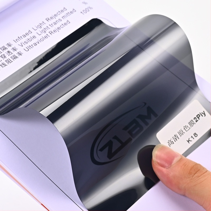 Film pentru geamuri auto, PET film izolant termic, transmisie a luminii 5–80%, izolație 40–90%, protecție UV 60–99%, grosime 2 mil