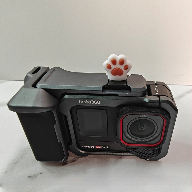 Capac hot shoe Insta360/Ace Pro2 – compatibil universal; PVC moale; sarcină până la 2 kg; greutate 30 g