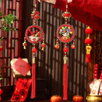 Pandantiv Anul Nou pentru Anul Calului pentru Mașină, Living și Hol — Finisare lucioasă, Vopsire, Stil desen animat cu frânghie de harnașaj, Lansare iarna 2024