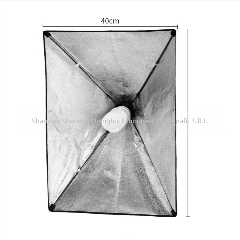 Set de iluminat fotografic cu softbox în formă de umbrelă și cap lampă cu montaj rapid; Model SHB-001; Materiale: husă Oxford; Include: soft box, țesătură moale, husă; Certificat CE; Greutate 0.7 kg