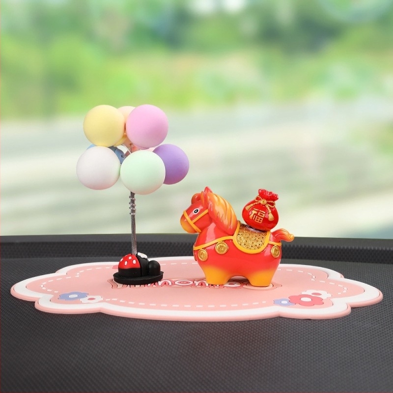 Ornament auto Little Pony Fufu – balon decor pentru bord, rășină modernă (Material: Rășină; Stil: Modern; Brand: Quang viet; Funcție: Decorare; Cod: 001)