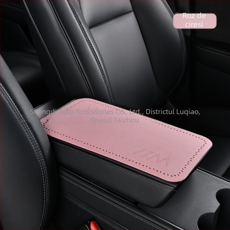 Padă pentru cotiera auto - husă centrală ultra-subțire, pluș, perforări triunghiulare, universal pentru toate sezoanele, PU material, imprimare cu logo