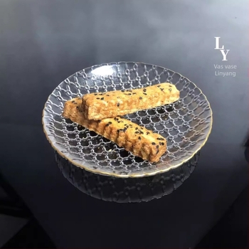 Farfurie de fructe din sticlă, cu textură ciocănită, stil japonez, design simplu