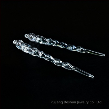 Pandantiv: fulg de zăpadă din plastic, turnare prin injecție, primăvara 2025, stil natură