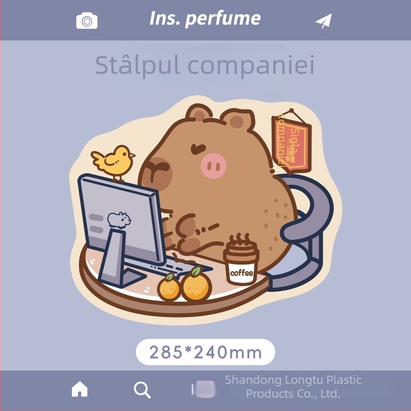 Padă de mouse în formă de Capybara pentru birou și gaming; suprafață din piele și cauciuc; design animat; anti-alunecare.