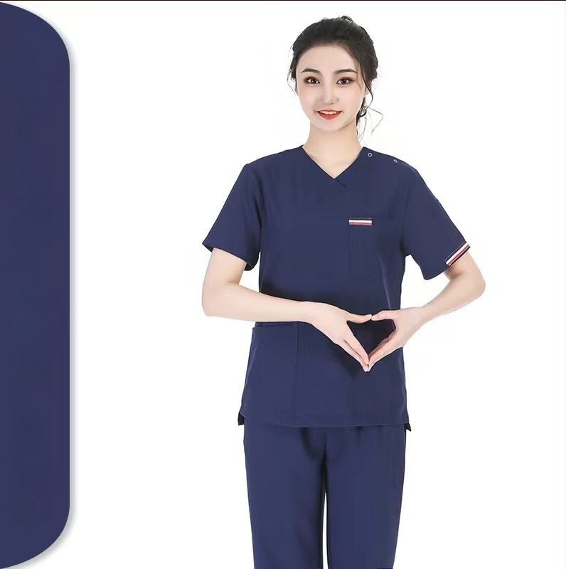 Set scrubs medical unisex – uscare rapidă, anti-static, top cu mâneci scurte și decolteu în V, pantaloni, amestec poliester-spandex (≥95% poliester), evacuare umezeală