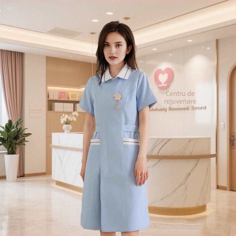 Set de două piese pentru uniformă medicală – Bluza și pantalon, mâneci scurte, guler rotund, material cu absorbție a umezelii (Bumbac 30–50%, Poliester 50–70%; Mâneci standard; Lungime standard)