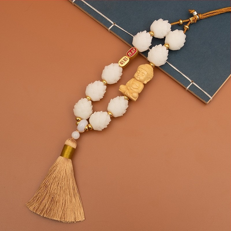 Pandantiv decorativ auto Bodhi lotus, stil tradițional chinezesc; material rășină; brand Copper hair; decor interior