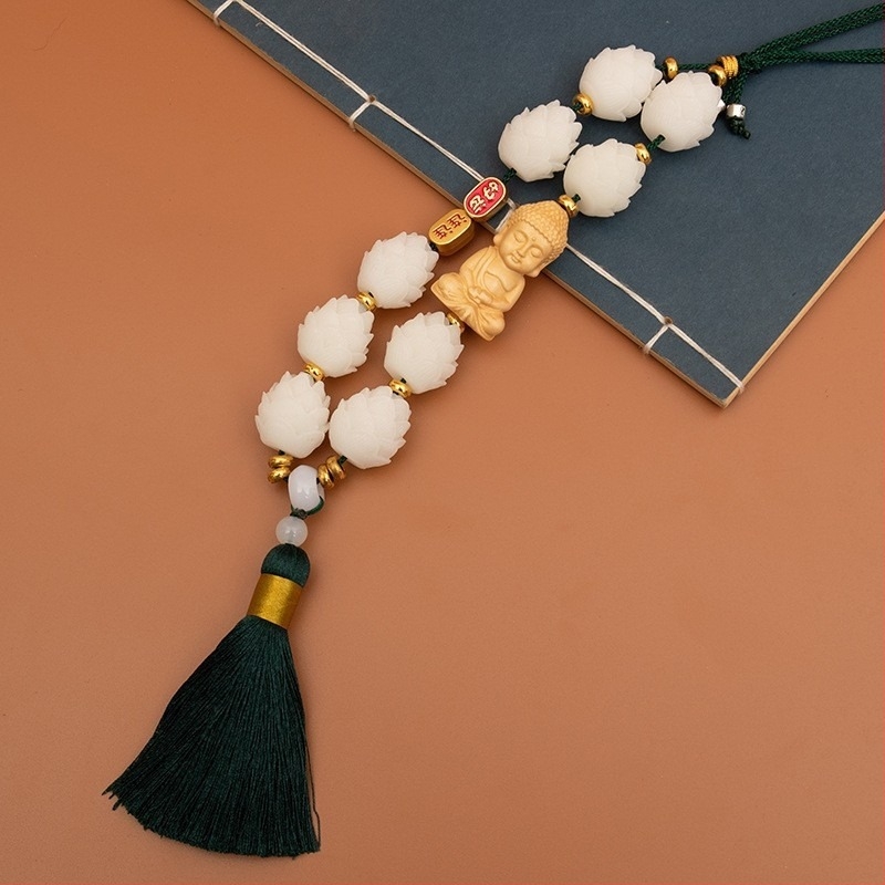 Pandantiv decorativ auto Bodhi lotus, stil tradițional chinezesc; material rășină; brand Copper hair; decor interior