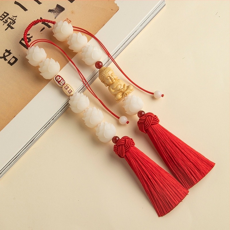 Pandantiv decorativ auto Bodhi lotus, stil tradițional chinezesc; material rășină; brand Copper hair; decor interior