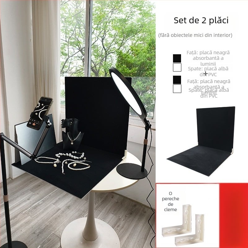 Fundal foto în stil antic, panou negru absorbant lumina, suport pentru bijuterii, fundal velur, configurație mobilă