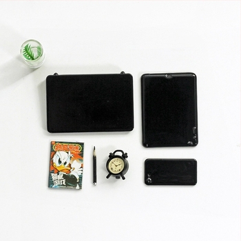 Accesorii pentru casă de păpuși — Notebook miniaturizabil, computer mini imitativ, tabletă și telefon, model din trei piese N122 (Material: aliaj; Procesare: personalizare de probe; 3C: Jucării peste 14 ani; Vârsta: 18+)