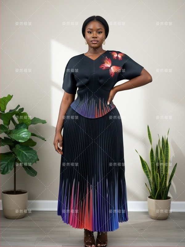 Set din două piese din chiffon pentru femei: fustă plisată lungă cu imprimeu gradient și top ușor strâns, potrivit pentru birou