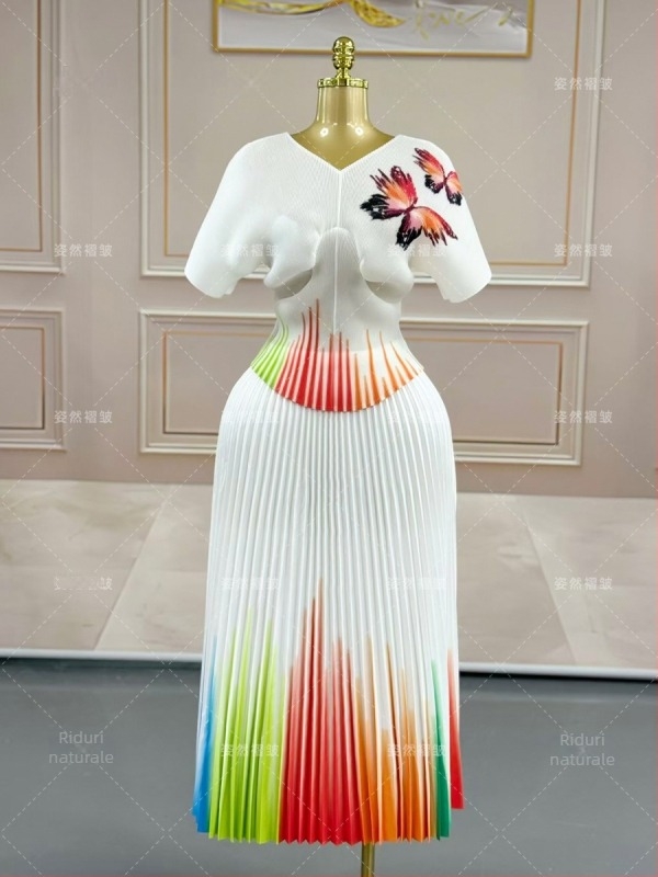 Set din două piese din chiffon pentru femei: fustă plisată lungă cu imprimeu gradient și top ușor strâns, potrivit pentru birou